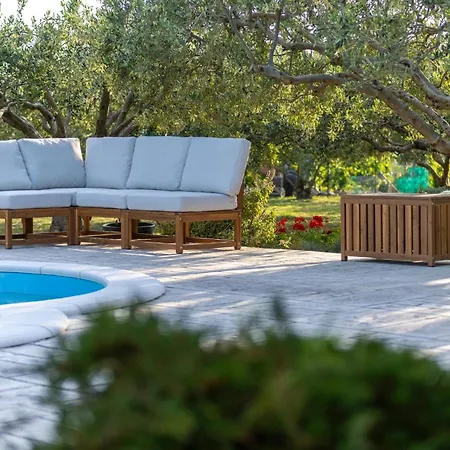 Olives Garden By Istra Vacation Villa *
