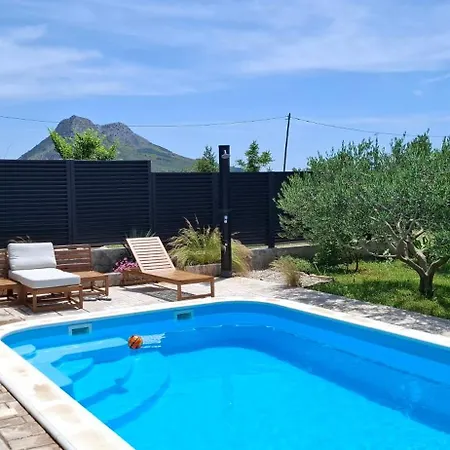 Olives Garden By Istra Vacation Villa Kučine