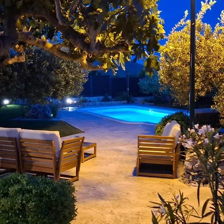 Olives Garden By Istra Vacation Villa *