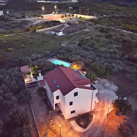 Olives Garden By Istra Vacation